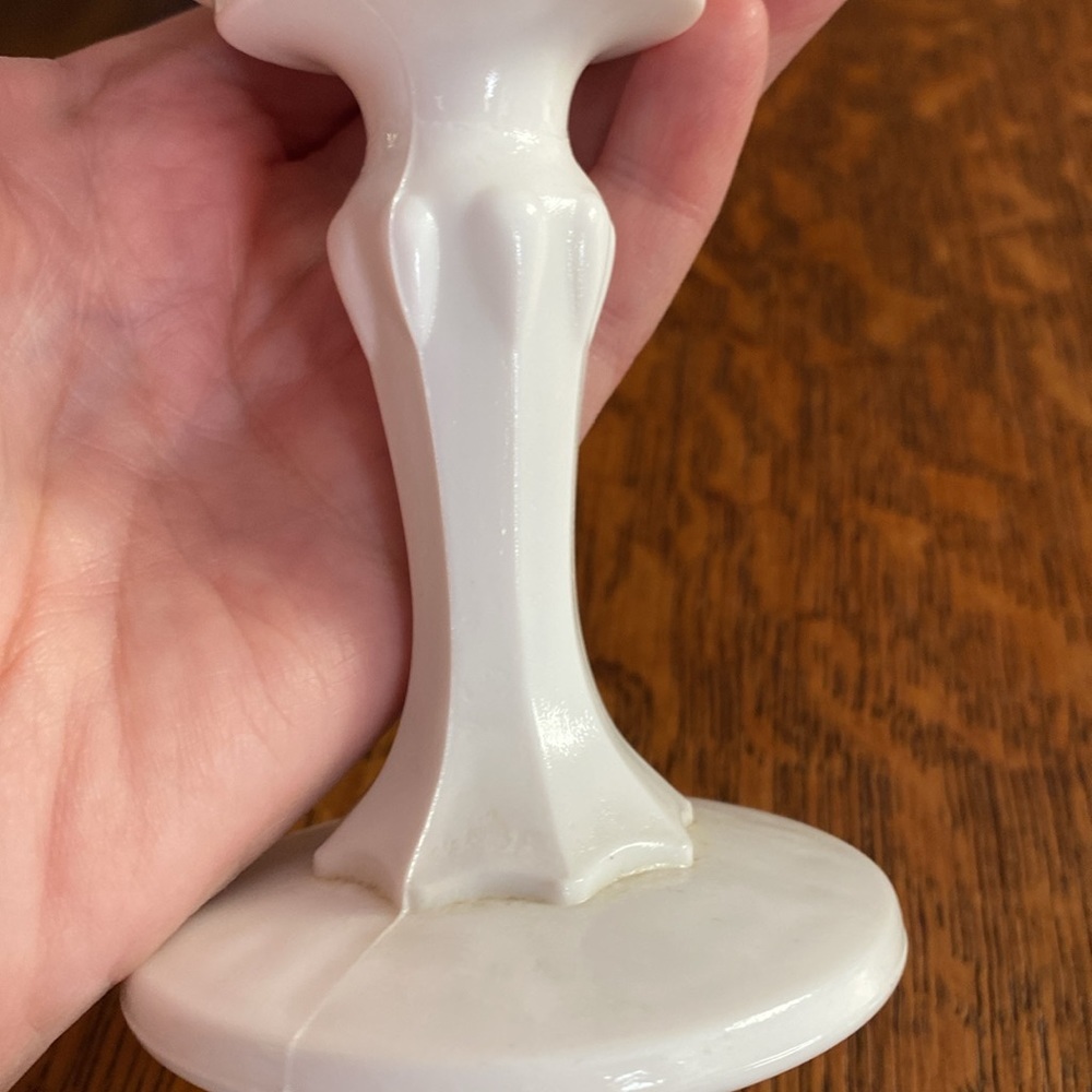 Milk Glass - Picture 4 of 6